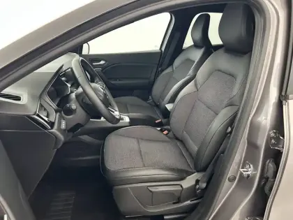 Photo 17 Renault Captur  E-Tech 145