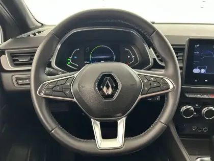 Photo 23 Renault Captur  E-Tech 145