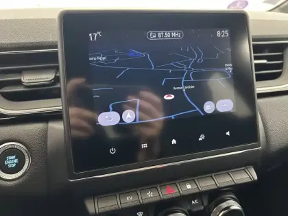 Photo 32 Renault Captur  E-Tech 145