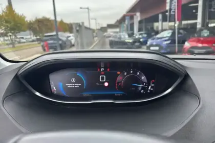 Photo 20 Peugeot 3008  Puretech 130ch S&S EAT8