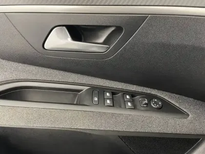 Photo 48 Peugeot 3008  Puretech 130ch S&S EAT8