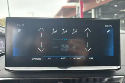 Photo 19 Peugeot 3008  Puretech 130ch S&S EAT8