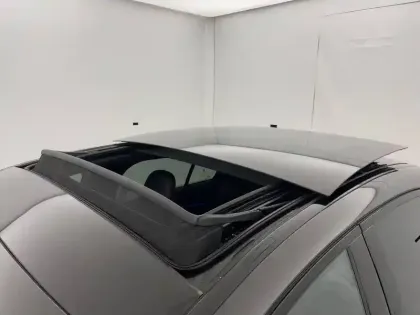 Photo 31 Mercedes Classe E  300 de Hybrid EQ 9G-Tronic