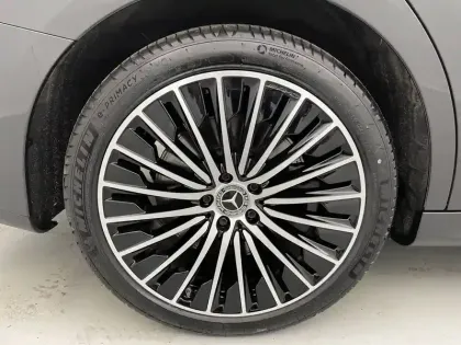 Photo 12 Mercedes Classe E  300 de Hybrid EQ 9G-Tronic