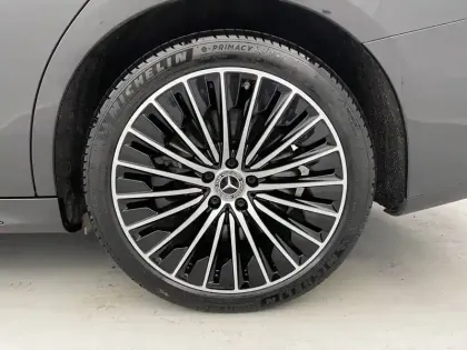 Photo 16 Mercedes Classe E  300 de Hybrid EQ 9G-Tronic