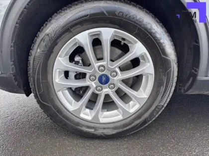 Photo 12 Ford Kuga  2.5 Duratec 190 ch FlexiFuel FHEV E85 Powershift