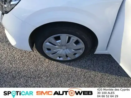 Photo 74 Peugeot 208  PureTech 100 S&S BVM6