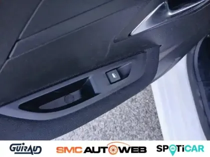 Photo 34 Peugeot 208  PureTech 100 S&S BVM6