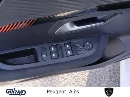 Photo 11 Peugeot 208  PureTech 100 S&S BVM6