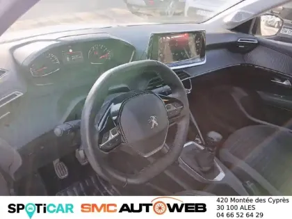 Photo 71 Peugeot 208  PureTech 100 S&S BVM6