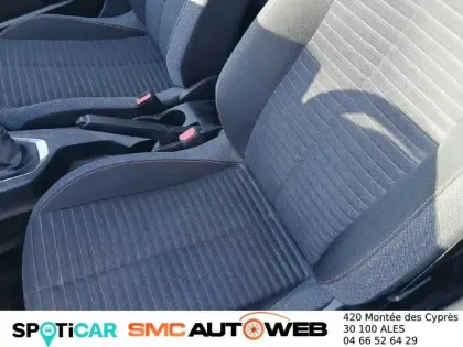 Photo 72 Peugeot 208  PureTech 100 S&S BVM6