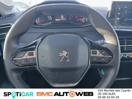 Photo 81 Peugeot 208  PureTech 100 S&S BVM6