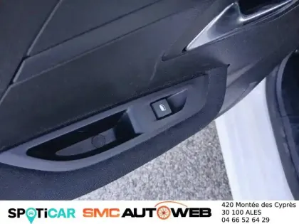 Photo 76 Peugeot 208  PureTech 100 S&S BVM6