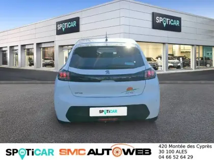 Photo 68 Peugeot 208  PureTech 100 S&S BVM6