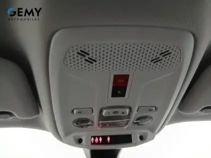 Photo 16 Peugeot 2008  PureTech 130 S&S BVM6