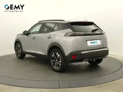 Photo 6 Peugeot 2008  PureTech 130 S&S BVM6