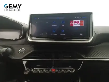 Photo 13 Peugeot 2008  Hybrid 136 e-DCS6