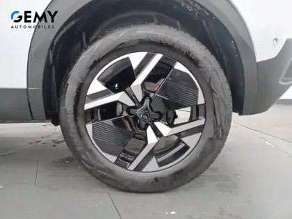 Photo 10 Peugeot 2008  Hybrid 136 e-DCS6