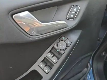 Photo 49 Ford Fiesta  1.0 Flexifuel 95 ch S&S BVM6