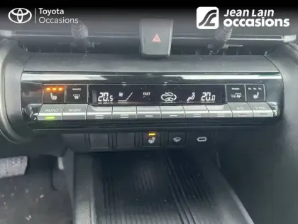 Photo 53 Toyota C-HR  Hybride 140