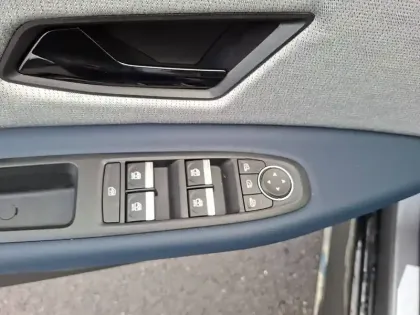 Photo 17 Renault 5 Renault  E-Tech Electrique 10 ch autonomie confort