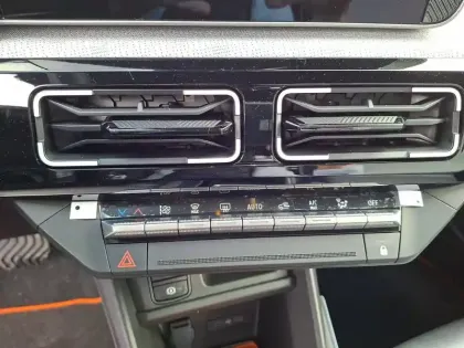 Photo 25 Renault 5 Renault  E-Tech Electrique 10 ch autonomie confort