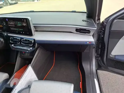 Photo 11 Renault 5 Renault  E-Tech Electrique 10 ch autonomie confort