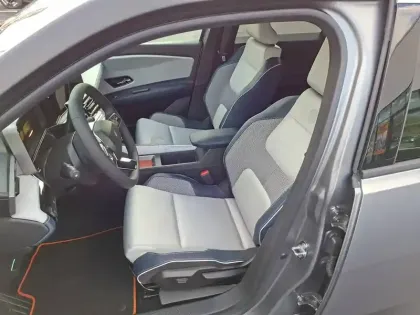 Photo 9 Renault 5 Renault  E-Tech Electrique 10 ch autonomie confort