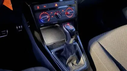 Photo 24 Volkswagen T-cross  1.0 TSI 115 Start/Stop DSG7