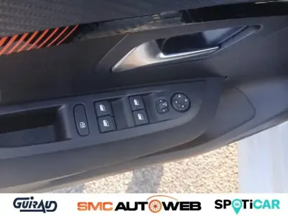 Photo 33 Peugeot 208  PureTech 100 S&S BVM6