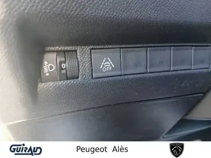 Photo 13 Peugeot 208  PureTech 100 S&S BVM6