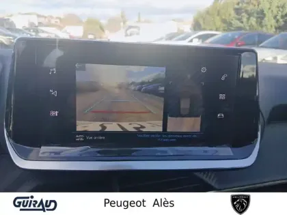 Photo 16 Peugeot 208  PureTech 100 S&S BVM6