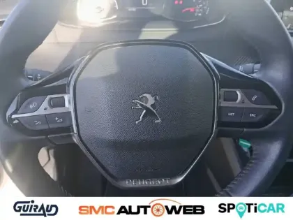 Photo 81 Peugeot 208  PureTech 100 S&S BVM6
