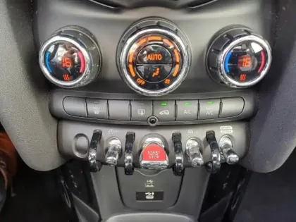 Photo 7 Mini Mini  One 102ch Edition Camden BVA7