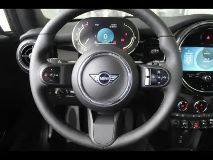 Photo 12 Mini Mini  One 102ch Edition Camden BVA7