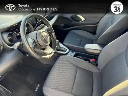 Photo 2 Toyota Yaris  116h Design 5p MY22