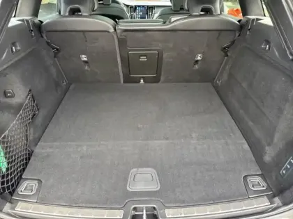 Photo 5 Volvo Xc60  T8 AWD Recharge 310 + 145ch R-Design Geartronic