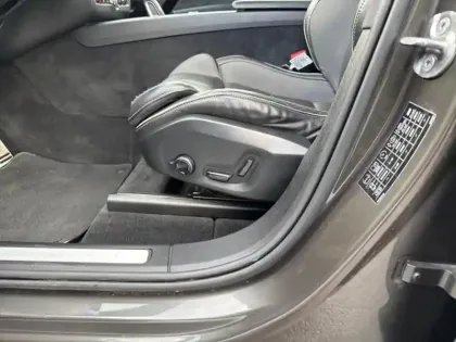 Photo 12 Volvo Xc60  T8 AWD Recharge 310 + 145ch R-Design Geartronic