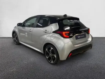 Photo 1 Toyota Yaris  130h Collection 5p MY25