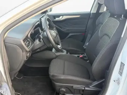 Photo 8 Ford Focus  SW 1.0 Flexifuel mHEV 125ch Titanium X Business Powershift