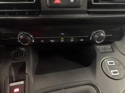 Photo 12 Citroën Berlingo Gén. III Ph2 PLUS 4