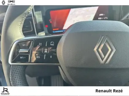 Photo 6 Renault 4  E-Tech Electrique 150ch Techno autonomie confort