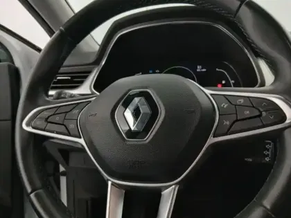 Photo 13 Renault Captur  1.6 E-Tech hybride 145ch Intens -21