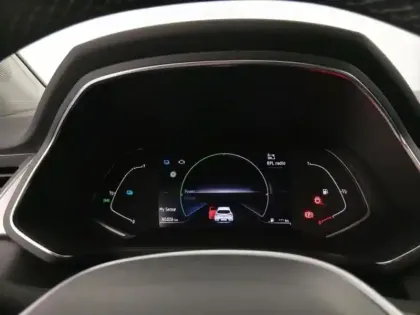 Photo 12 Renault Captur  1.6 E-Tech hybride 145ch Intens -21