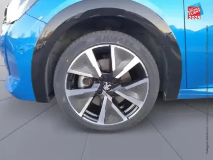 Photo 9 Peugeot 208  e- 136ch GT