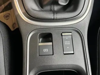 Photo 24 Jeep Avenger Gén. I Ph1 Altitude + 5