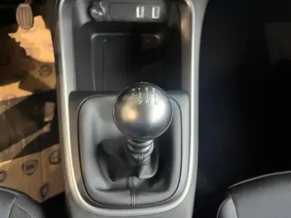 Photo 23 Jeep Avenger Gén. I Ph1 Altitude + 5