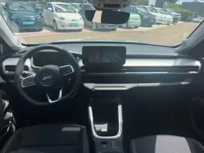 Photo 12 Jeep Avenger  1.2 Turbo T3 100ch Altitude +