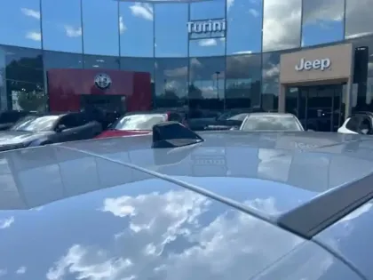 Photo 9 Jeep Avenger  1.2 Turbo T3 100ch Altitude +