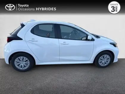 Photo 2 Toyota Yaris  116h Dynamic 5p MY22